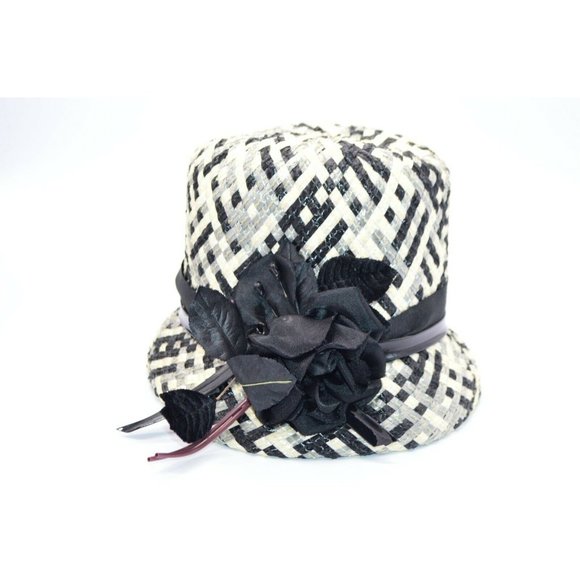 Vintage Accessories - 1950s Black White Gray Straw Flower Accented Cloche Hat